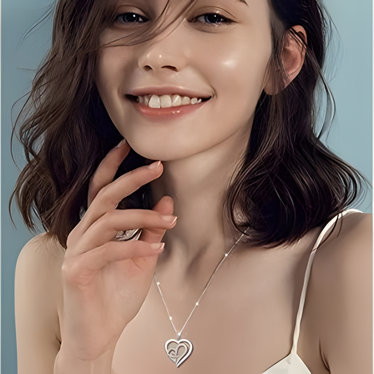 White Gold-Plated Double Heart Zirconia Pendant Gift for Mom
